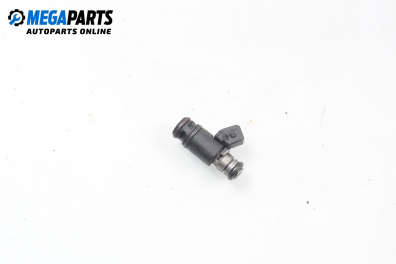 Gasoline fuel injector for Volkswagen Bora 2.3 V5 4motion, 150 hp, sedan, 2000