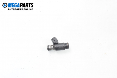 Gasoline fuel injector for Volkswagen Bora 2.3 V5 4motion, 150 hp, sedan, 2000