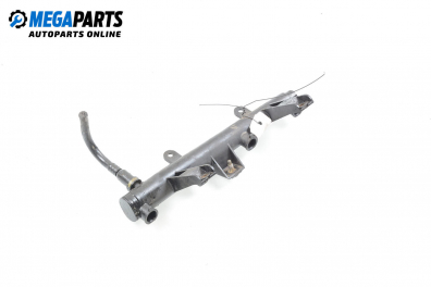 Fuel rail for Peugeot 206 1.4, 75 hp, hatchback, 2000