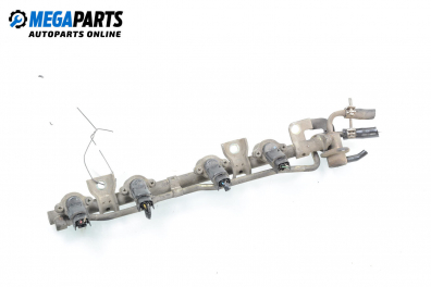 Fuel rail with injectors for Nissan Primera (P10) 1.6, 102 hp, hatchback, 1995