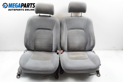 Seats set for Hyundai Sonata II 2.0 16V, 130 hp, sedan automatic, 1992