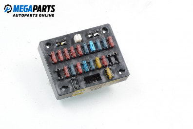 Fuse box for Hyundai Sonata II 2.0 16V, 130 hp, sedan automatic, 1992