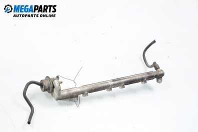 Fuel rail for Volvo 480 1.7, 102 hp, coupe, 1992