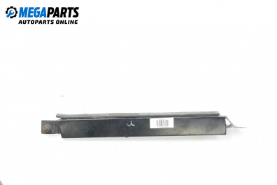Headlights lower trim for Mercedes-Benz 124 (W/S/C/A/V) 2.0 D, 75 hp, sedan, 1995, position: right