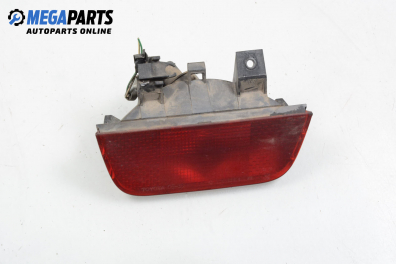 Central tail light for Toyota Avensis 2.0 D-4D, 110 hp, station wagon, 2001