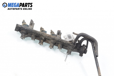 Fuel rail with injectors for Renault 19 II (B/C53) (01.1991 - 06.2001) 1.8 (B/C538), 110 hp