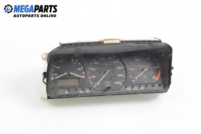 Instrument cluster for Volkswagen Transporter IV Bus (70XB, 70XC, 7DB, 7DW, 7DK) (09.1990 - 04.2003) 2.4 D, 78 hp