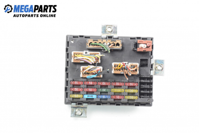 Fuse box for Fiat Punto (176) (1993-09-01 - 1999-09-01) 55 1.1, 54 hp