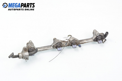 Fuel rail with injectors for Ford Galaxy (WGR) (03.1995 - 05.2006) 2.0 i, 116 hp