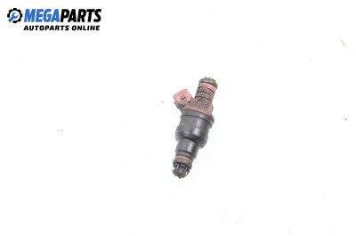 Gasoline fuel injector for BMW 5 Series E39 Touring (01.1997 - 05.2004) 528 i, 193 hp