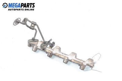 Fuel rail for Volvo V40 Estate (07.1995 - 06.2004) 1.8 i, 125 hp