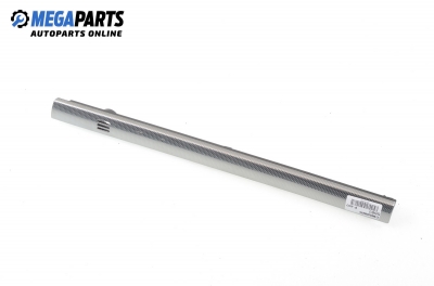 Material profilat interior pentru Peugeot 407 2.0 HDi, 136 cp, sedan, 2005