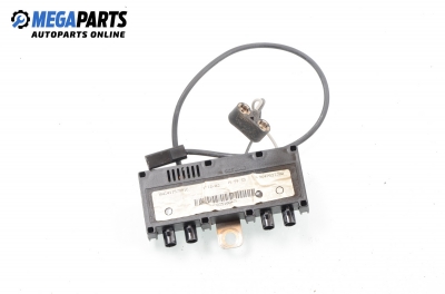 Antennenverstärker für Peugeot 407 2.0 HDi, 136 hp, sedan, 2005 № 9647837380
