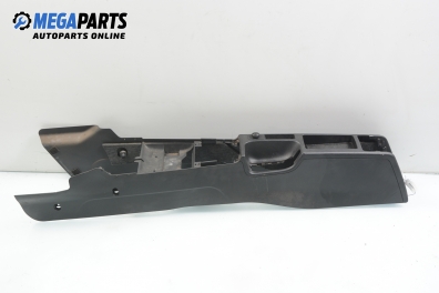 Consola centrală pentru Audi A3 (8P) 2.0 16V TDI, 140 cp, hatchback, 3 uși, 2003