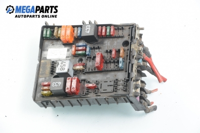 Fuse box for Audi A3 (8P) 2.0 16V TDI, 140 hp, hatchback, 3 doors, 2003