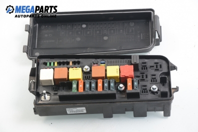 Fuse box for Opel Vectra C 2.2 16V DTI, 125 hp, hatchback automatic, 2003