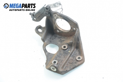 Diesel injection pump support bracket for Volvo S80 2.5 TDI, 140 hp, sedan, 2000 № 074130147C