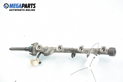 Benzin-einspritzleiste für Hyundai Matrix 1.6, 103 hp, 2002