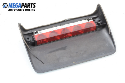 Al treilea stop for Ford Mondeo II Sedan (08.1996 - 09.2000), sedan