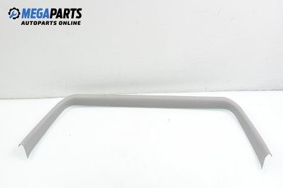 Plastic interior pentru Kia Carnival 2.9 CRDi, 144 cp automat, 2004