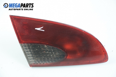Inner tail light for Toyota Avensis 2.0 TD, 90 hp, station wagon, 2003, position: left