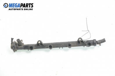 Fuel rail for Volkswagen Lupo 1.0, 50 hp, 1999