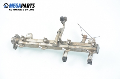 Fuel rail for BMW 3 (E36) 1.8, 113 hp, sedan, 1992