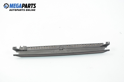 Al treilea stop pentru Volkswagen Sharan 1.9 TDI, 115 cp automat, 2008 № 1J0 945 097