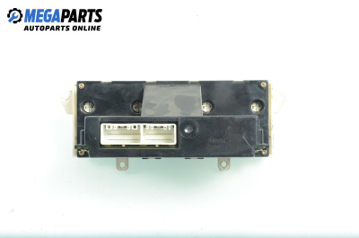 Panou aer condiționat for Toyota Avensis I Sedan (09.1997 - 02.2003)