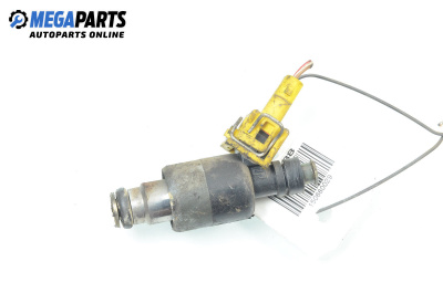 Duza benzină for Opel Vectra B Sedan (09.1995 - 04.2002) 1.6 i 16V, 100 hp
