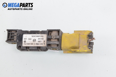Airbag sensor for Volkswagen Touareg SUV I (10.2002 - 01.2013), № 7L0 909 606 A