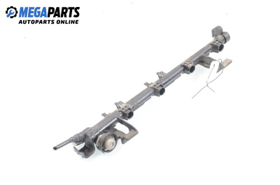 Fuel rail for Ford Focus II Estate (07.2004 - 09.2012) 1.4, 80 hp
