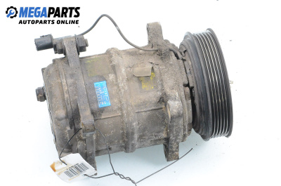 Kompressor klimaanlage for Volvo V40 Estate (07.1995 - 06.2004) 1.8, 115 hp, № Volvo 8708581