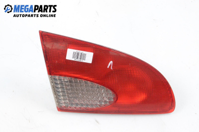 Inner tail light for Toyota Avensis I Station Wagon (09.1997 - 02.2003), station wagon, position: left