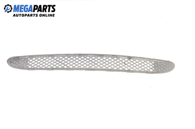 Grilă în bara de protecție for Mercedes-Benz C-Class Sedan (W203) (05.2000 - 08.2007), sedan, position: fața
