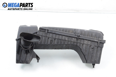 Carcasă filtru de aer for Mercedes-Benz C-Class Sedan (W203) (05.2000 - 08.2007) C 180 (203.035)