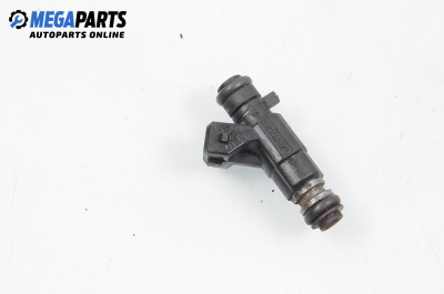 Duza benzină for Seat Cordoba Sedan I (02.1993 - 10.1999) 1.4 i, 60 hp, № 030906031E