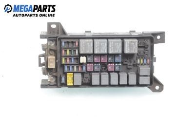 Fuse box for Kia Sorento I SUV (08.2002 - 12.2009) 2.5 CRDi, 140 hp, № 91160-3E040