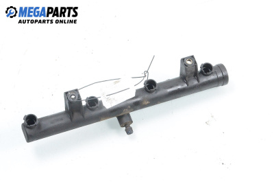 Rampă combustibil for Peugeot 406 Sedan (08.1995 - 01.2005) 2.0 16V, 136 hp