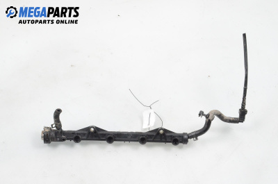 Fuel rail for Volkswagen Polo Variant (04.1997 - 09.2001) 1.6, 75 hp