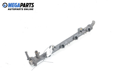 Fuel rail for Volkswagen Polo Classic II (11.1995 - 07.2006) 60 1.4, 60 hp