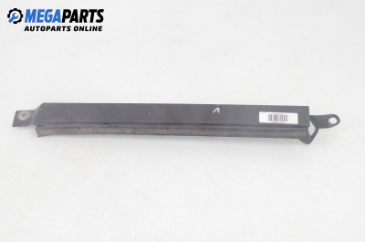 Leiste unter dem scheinwerfer for Mercedes-Benz 124 Sedan (12.1984 - 06.1993), sedan, position: links
