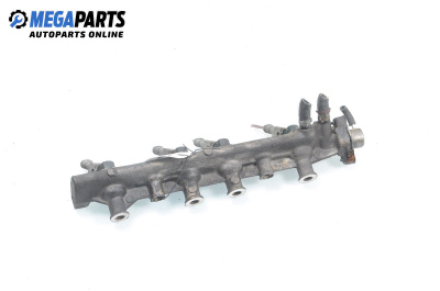 Fuel rail with injectors for Renault Megane Scenic (10.1996 - 12.2001) 2.0 i (JA0G), 114 hp
