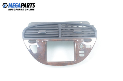 Central console for Peugeot 607 Sedan (01.2000 - 07.2010)