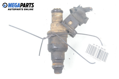 Gasoline fuel injector for Volkswagen Passat II Variant B3, B4 (02.1988 - 06.1997) 1.6, 101 hp, № 037906031