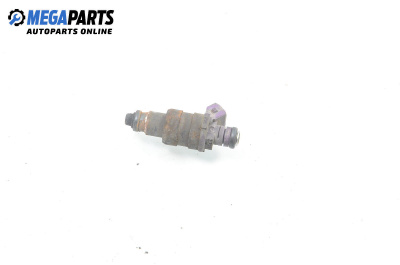 Gasoline fuel injector for Renault Clio II Hatchback (09.1998 - 09.2005) 1.2 (BB0A, BB0F, BB10, BB1K, BB28, BB2D, BB2H, CB0A...), 58 hp