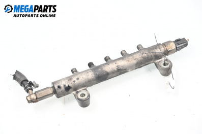 Fuel rail for Nissan Primera Traveller III (01.2002 - 06.2007) 2.2 Di, 126 hp