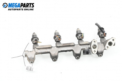 Fuel rail with injectors for Volvo V40 Estate (07.1995 - 06.2004) 1.8 i, 125 hp