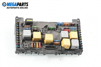 Fuse box for Mercedes-Benz Vito Bus (639) (09.2003 - 12.2014) 110 CDI, 95 hp