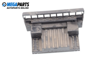 Panou aer condiționat for Mercedes-Benz 124 Sedan (12.1984 - 06.1993)